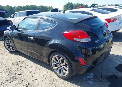 2015 Hyundai Veloster Re:flex z USA, uszkodzony, nr VIN KMHTC6AD1FU219801